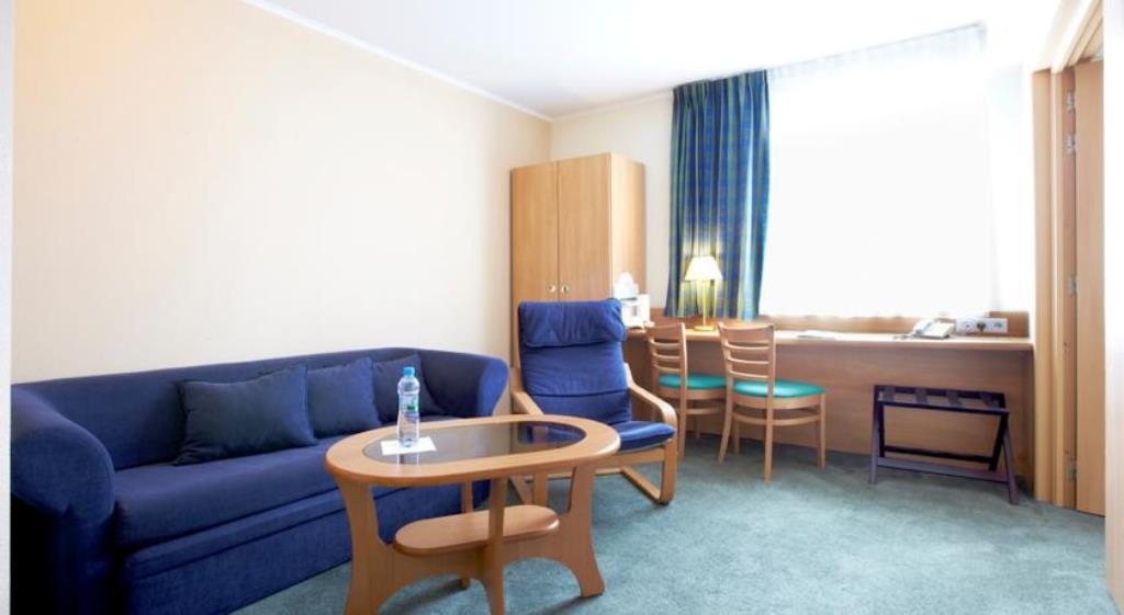 Campanile Poznan Hotel Kültér fotó